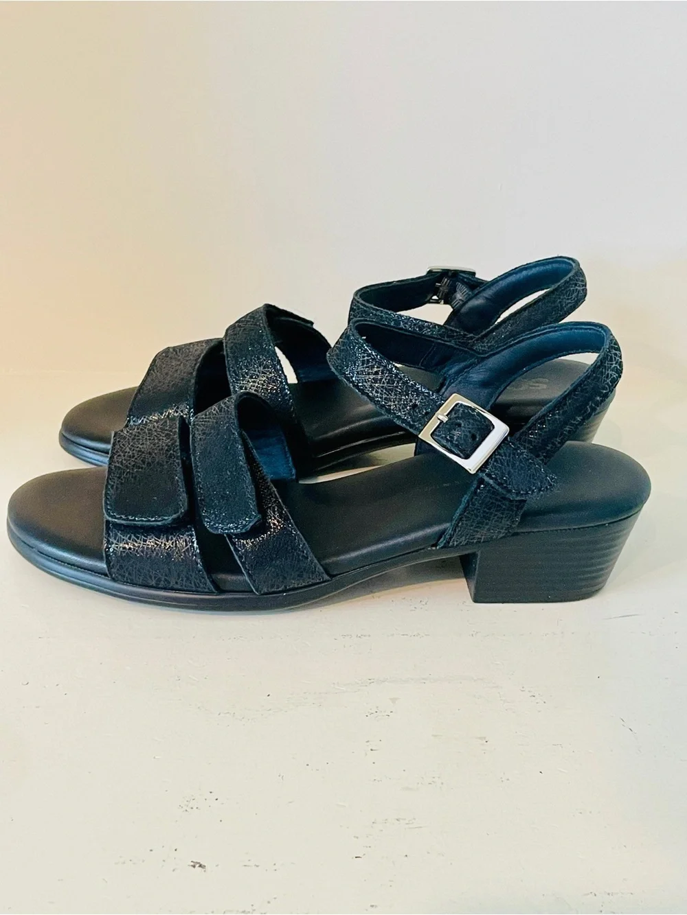 NEW Sas Savanna Black Sandal Web 7 Leather Heel Wedge Timeless